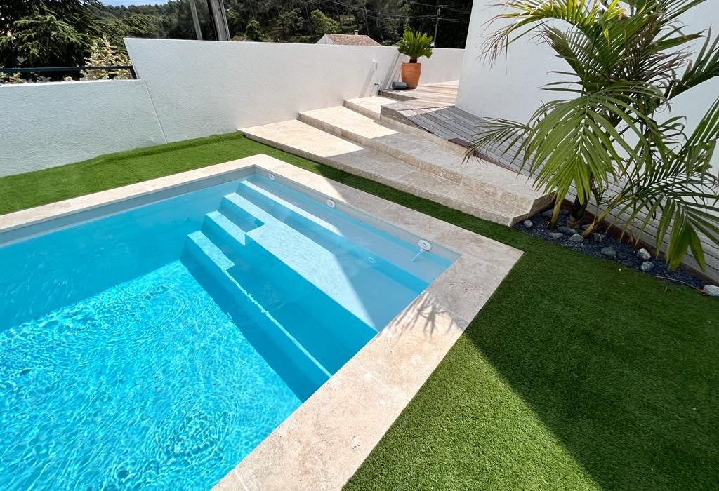 L&rsquo;&eacute;quipe Piscinity sur le terrain